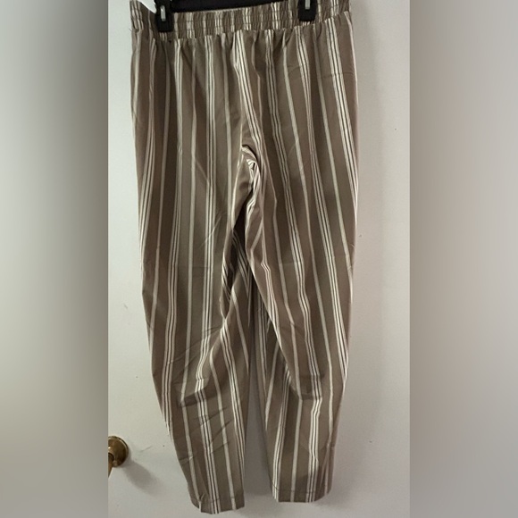 Soho Taupe and White Striped Apparel - Picture 2 of 4